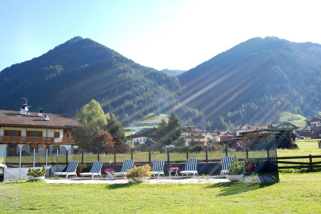 Park Hotel Mater Dei Pozza di Fassa Exterior foto