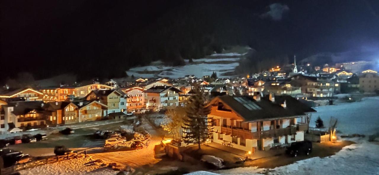 Park Hotel Mater Dei Pozza di Fassa Exterior foto